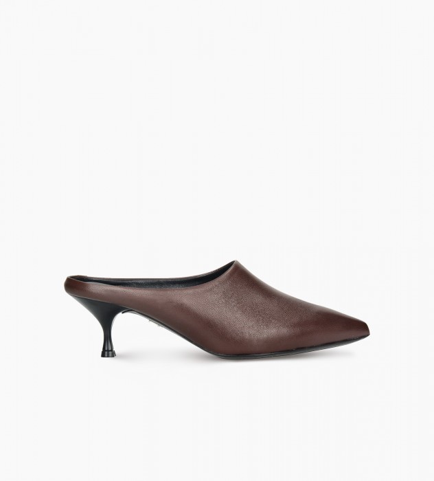 Brązowe klapki damskie