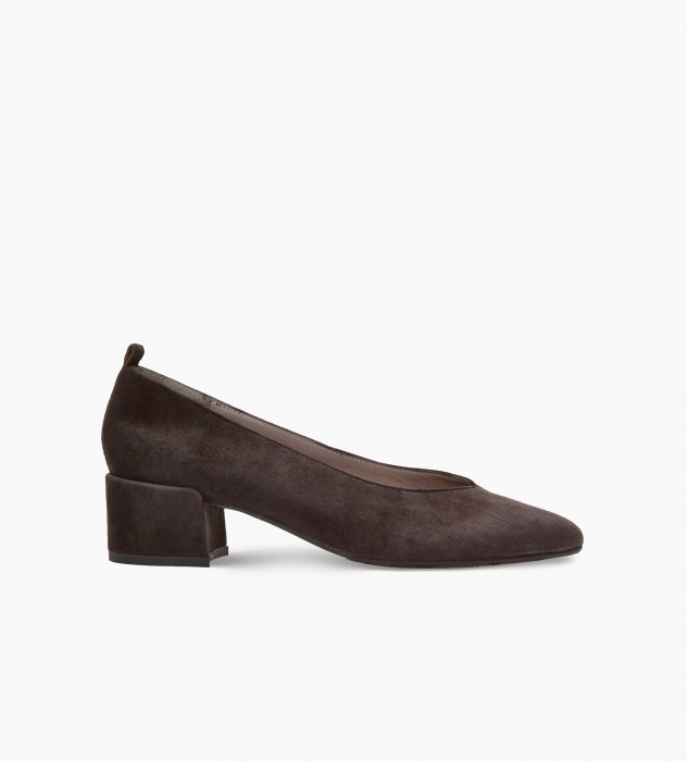 Brązowe czółenka damskie