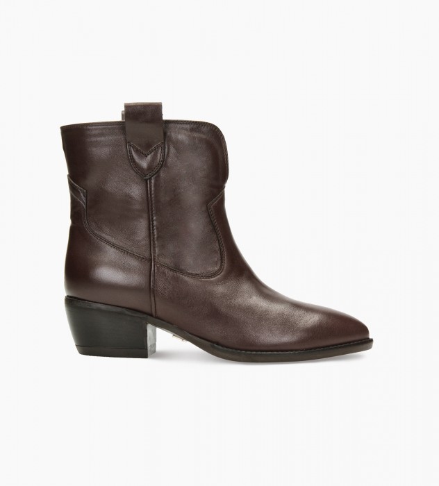 Brązowe botki damskie