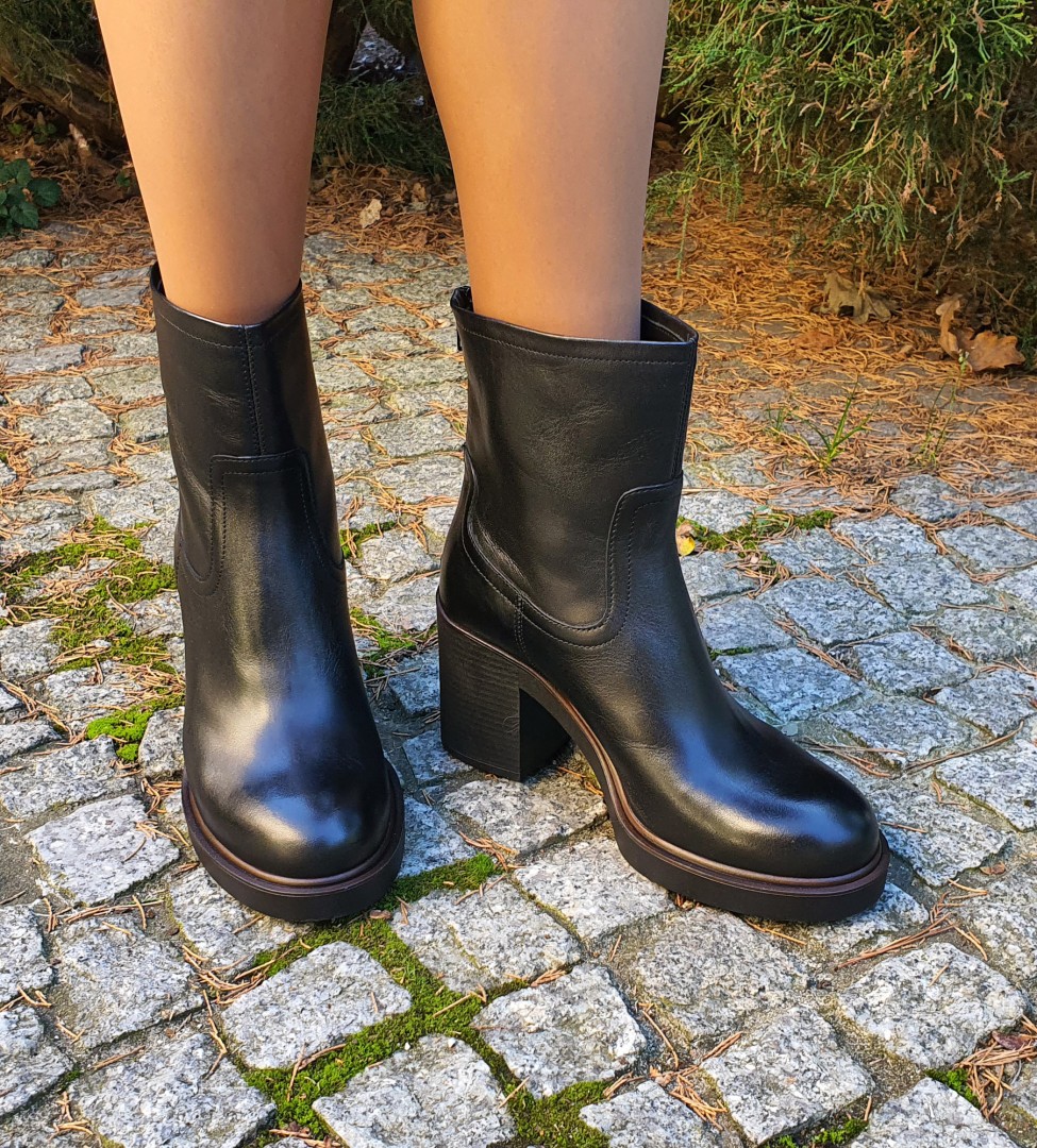 Czarne botki damskie