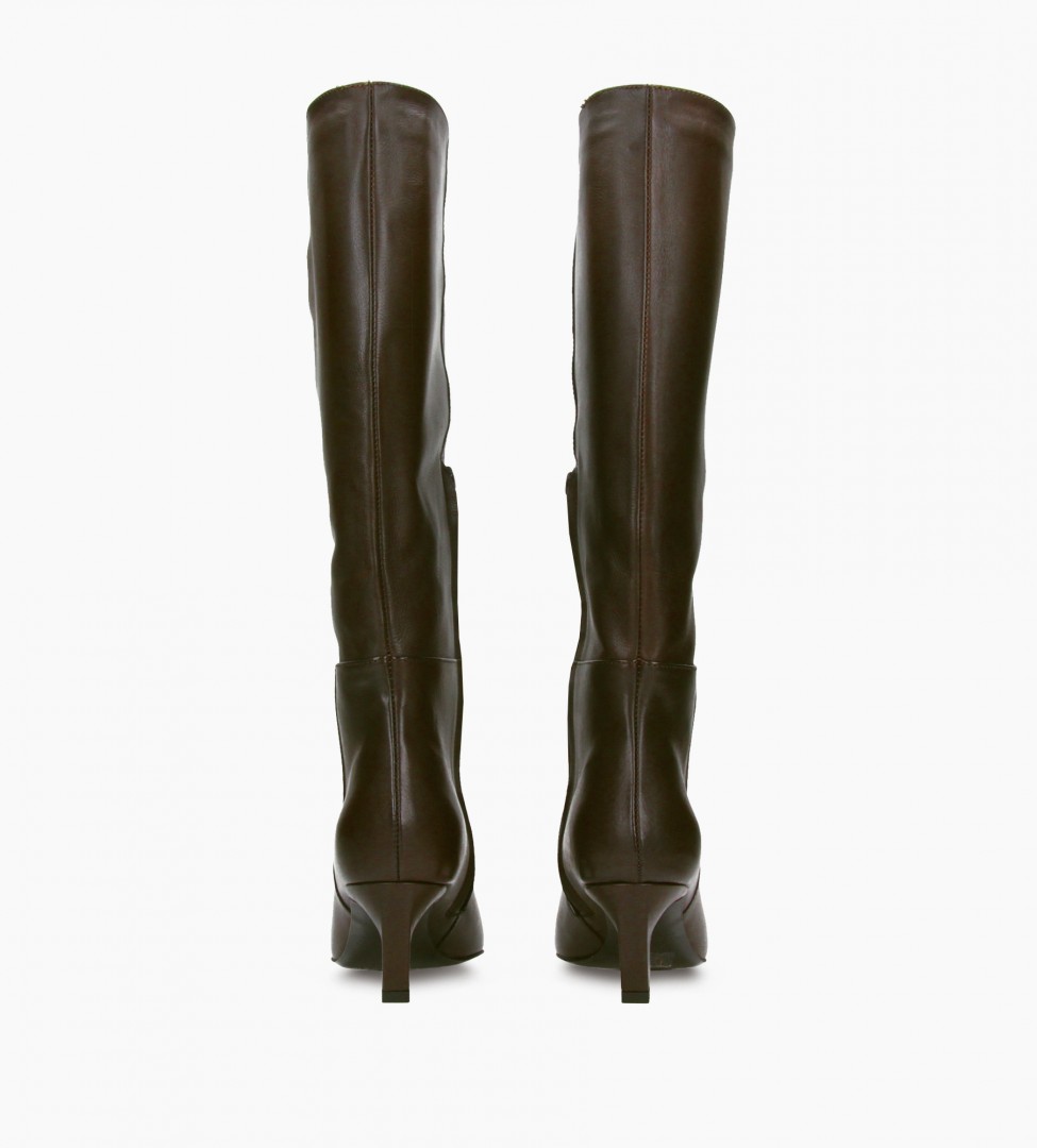 Brązowe kozaki damskie