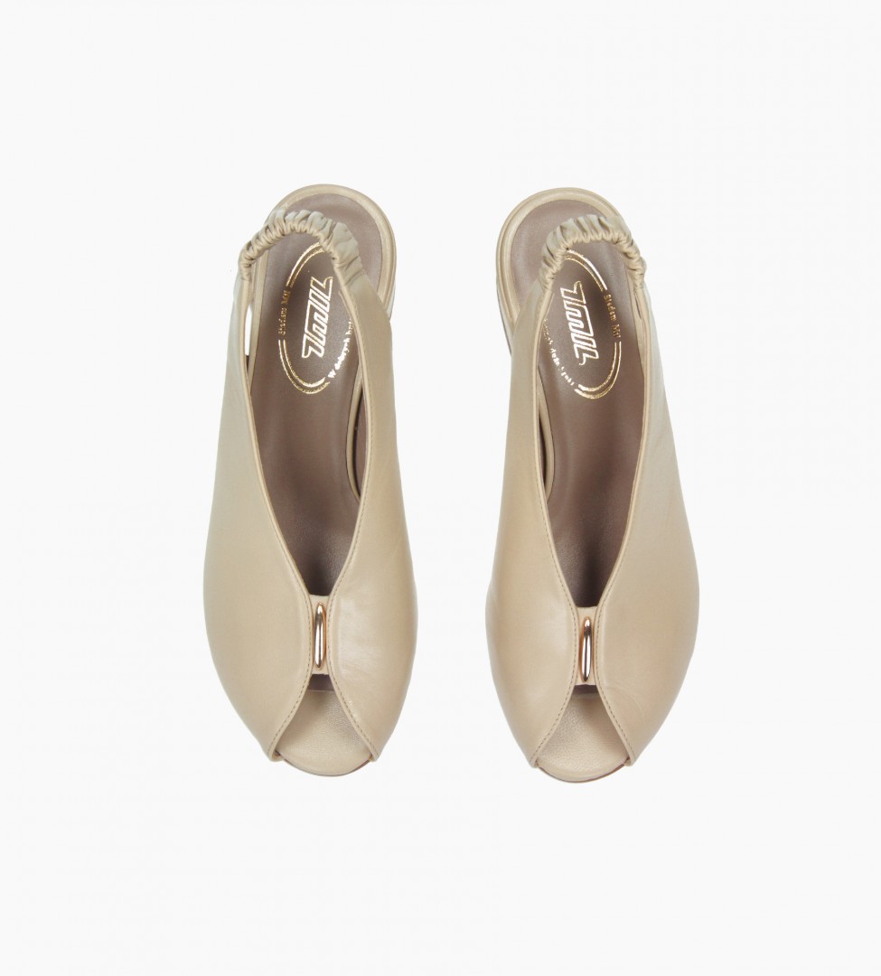 Beżowe czółenka damskie