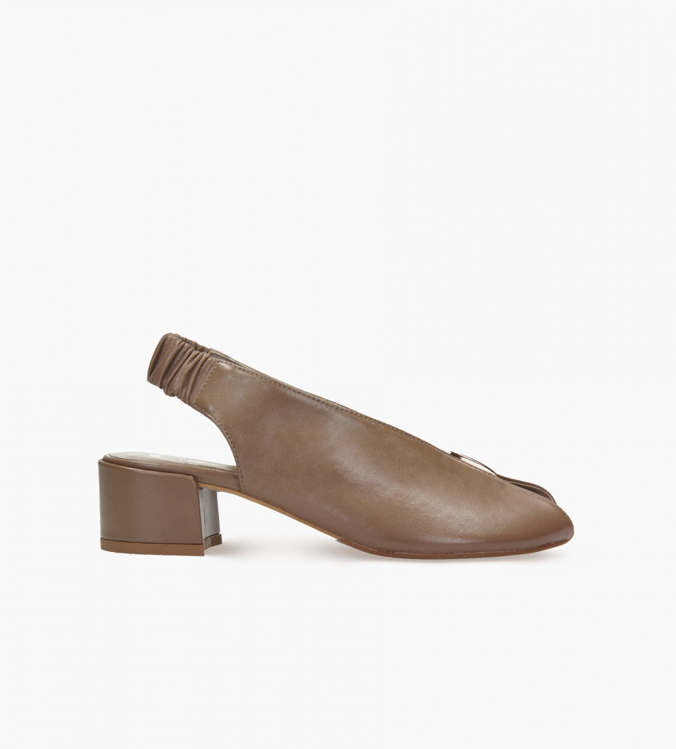 Brązowe czółenka damskie