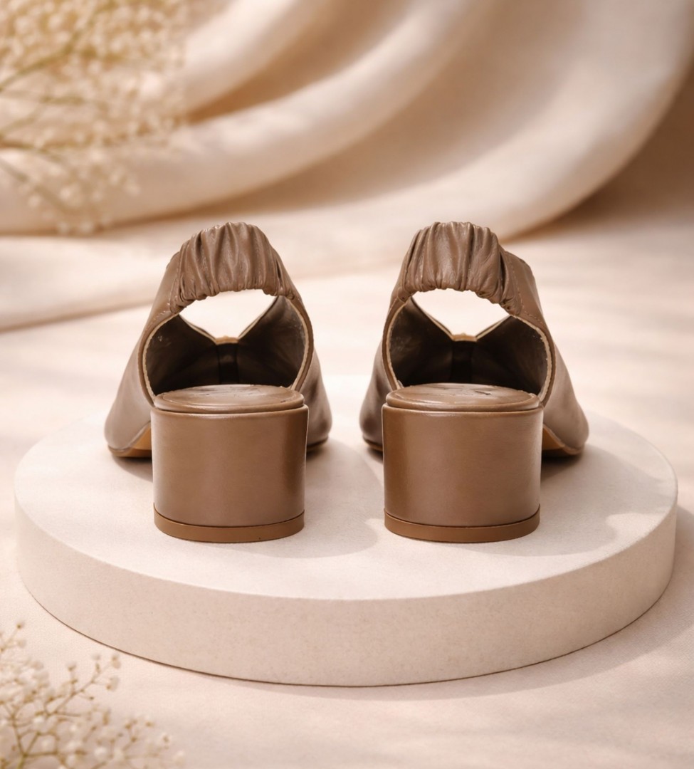 Brązowe czółenka damskie