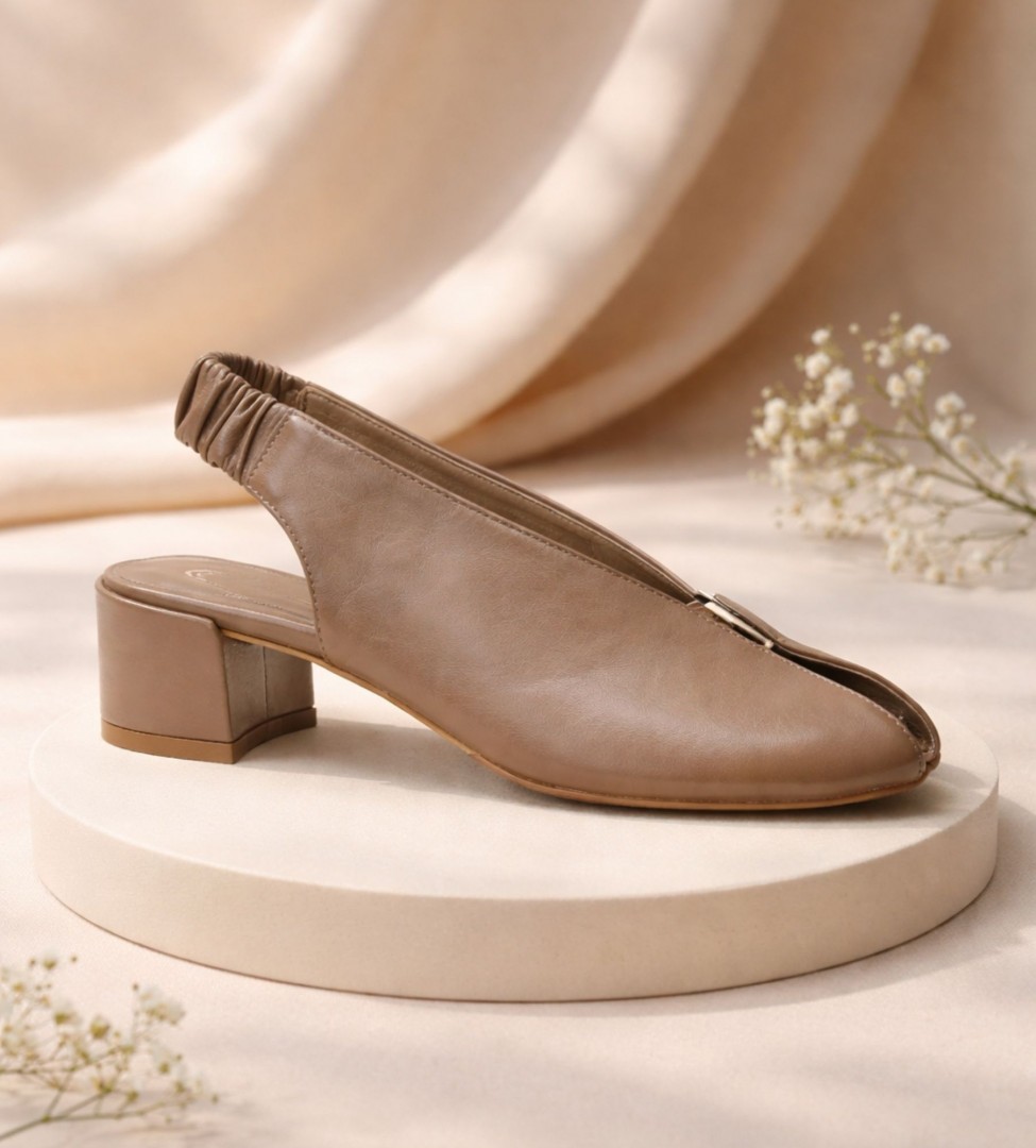 Brązowe czółenka damskie