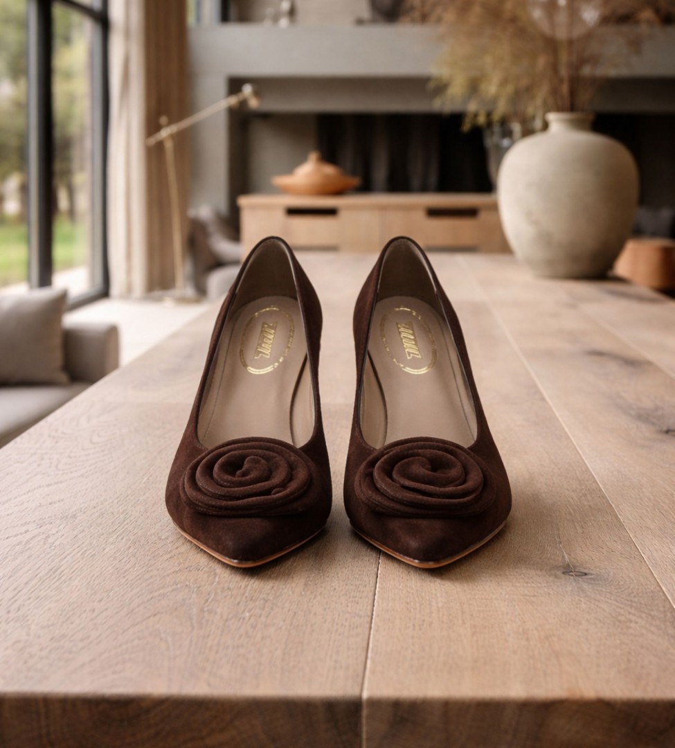 Brązowe czółenka damskie