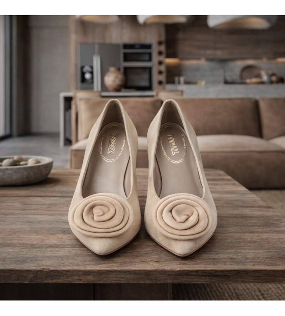 Beżowe czółenko damskie