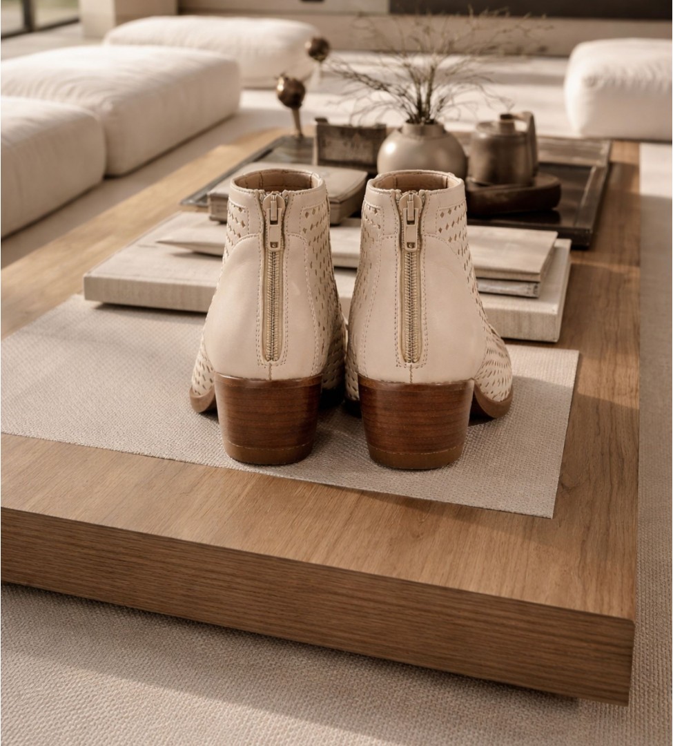 Beżowe botki damskie