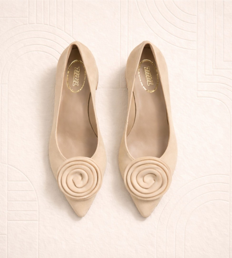 Beżowe czółenko damskie