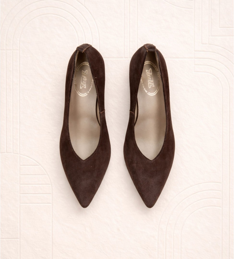 Brązowe czółenka damskie