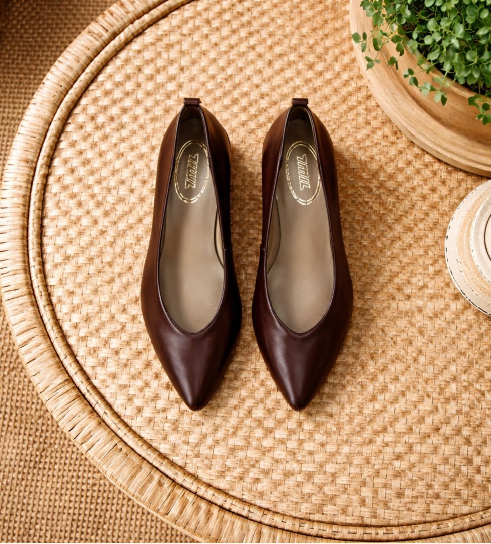 Brązowe czółenka damskie