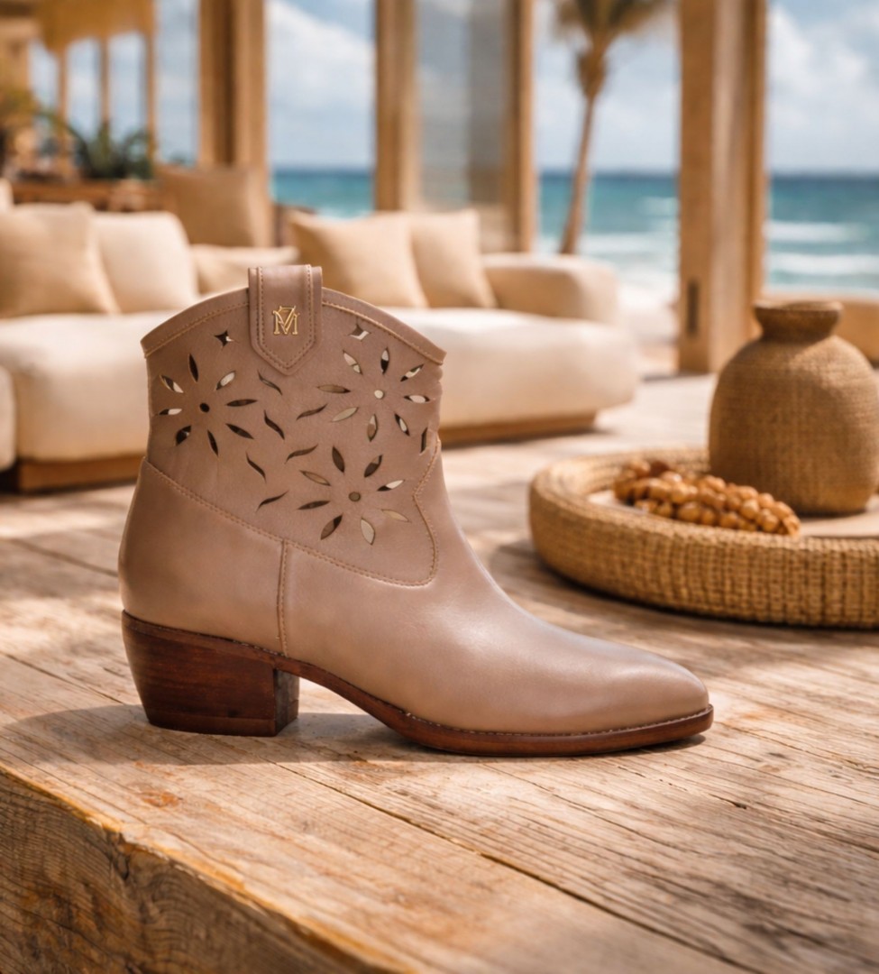 Beżowe botki damskie