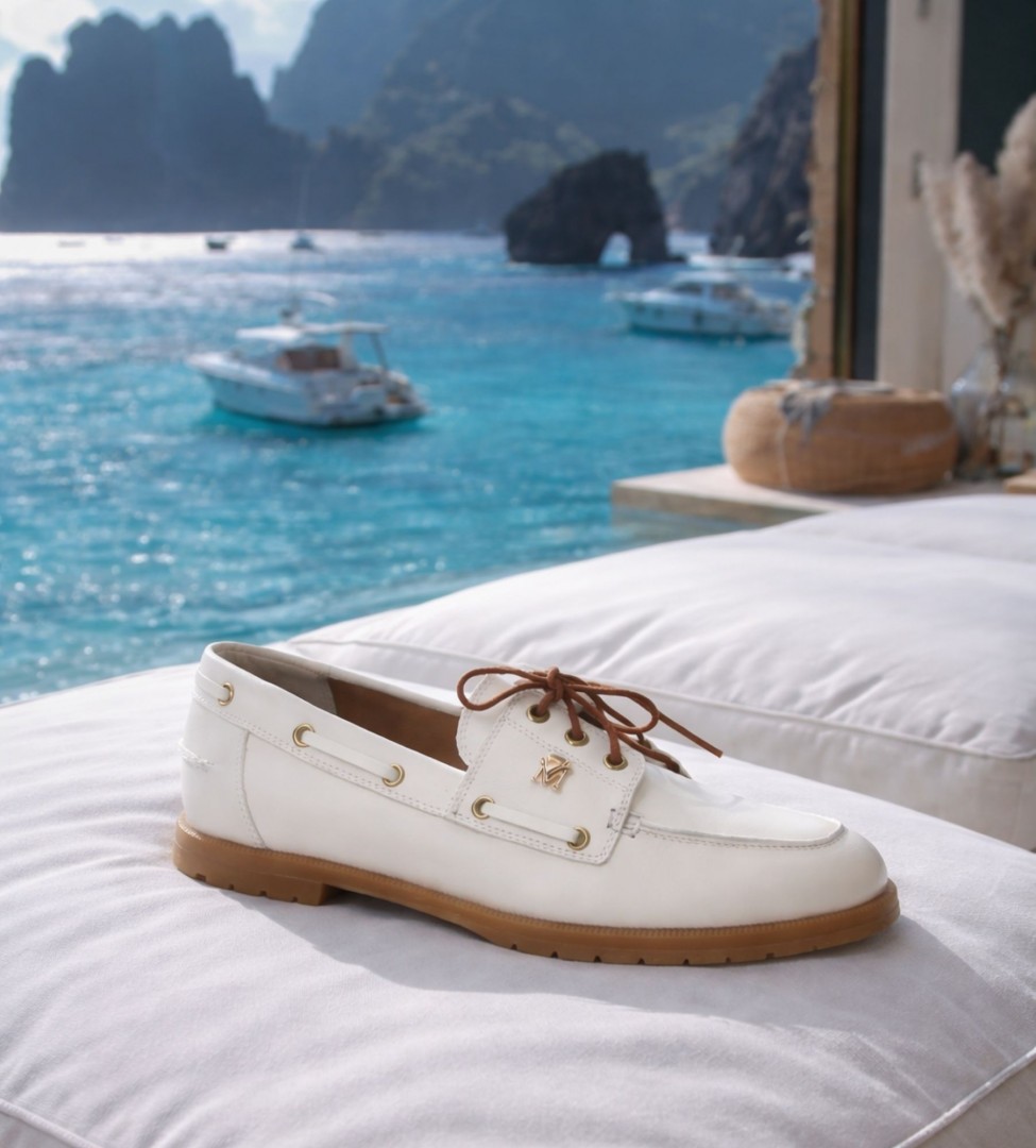 Białe mokasyny damskie