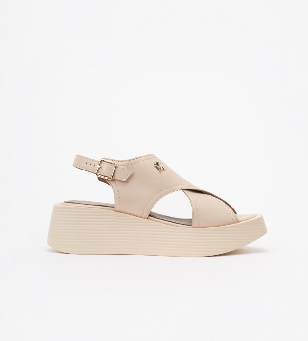 Beżowe sandały damskie