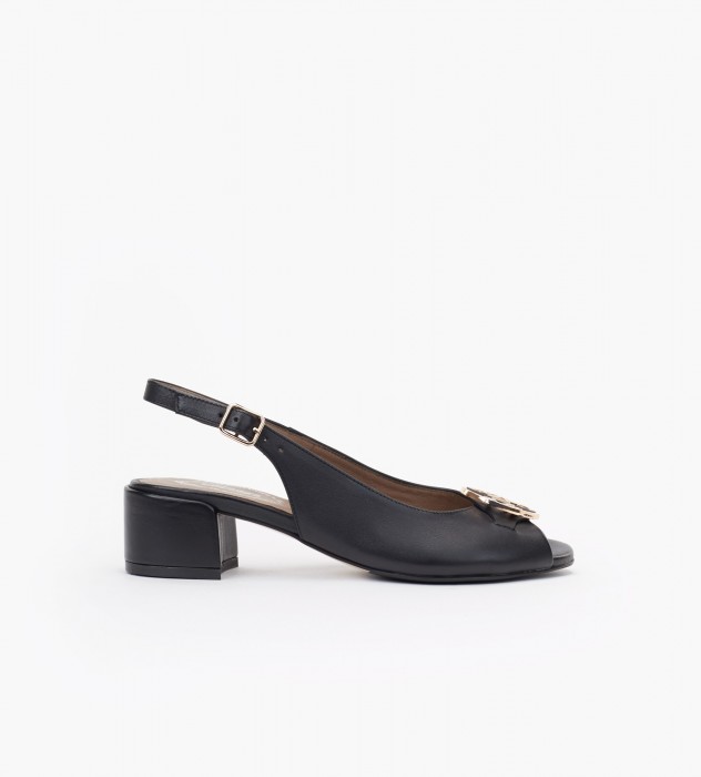 Czarne sandałki damskie