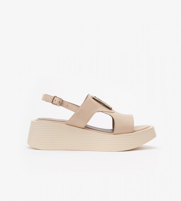 Beżowe sandały damskie