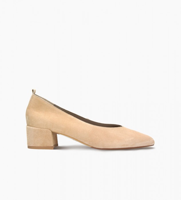 Beżowe czółenka damskie