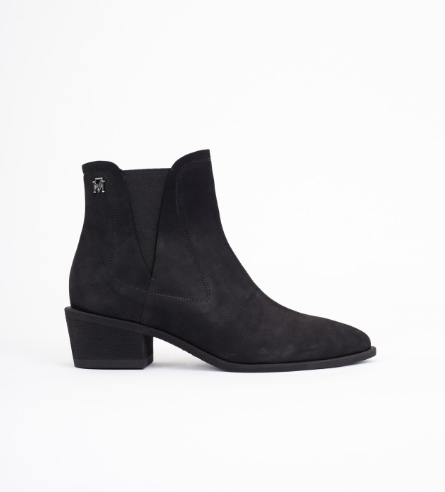 Czarny sztyblet damski