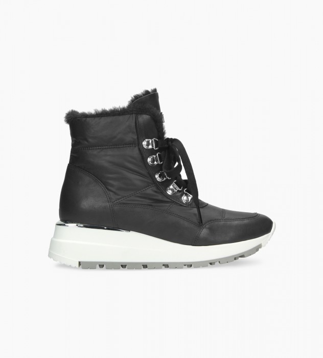 Czarne sneakersy damskie