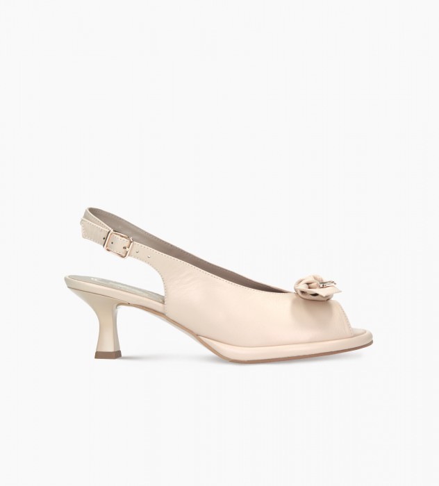 Beżowe sandały damskie