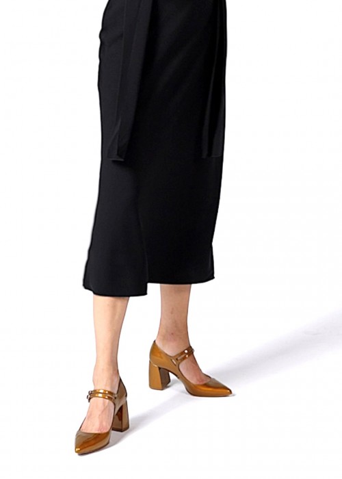 Złote czółenka damskie