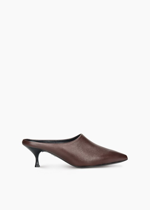 Brązowe klapki damskie