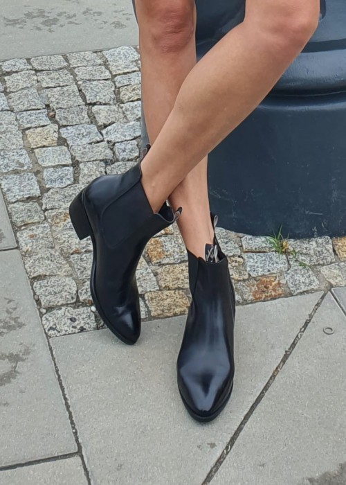 Czarne sztyblety damskie