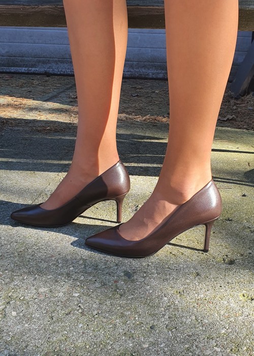 Brązowe czółenka damskie