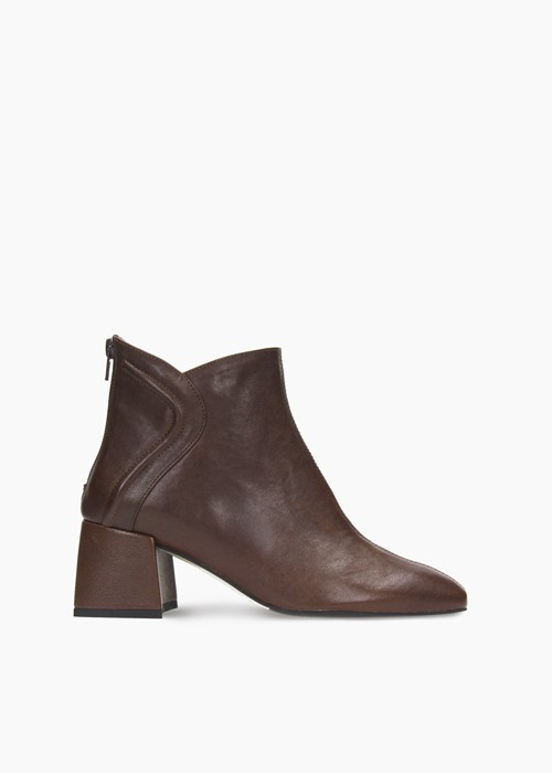 Brązowe botki damskie