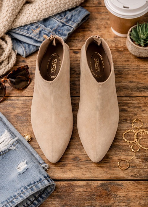 Beżowe botki damskie