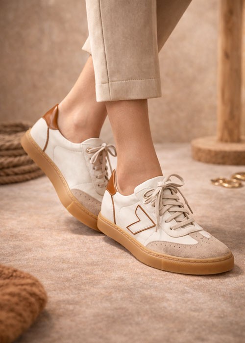 Beżowe trampki damskie