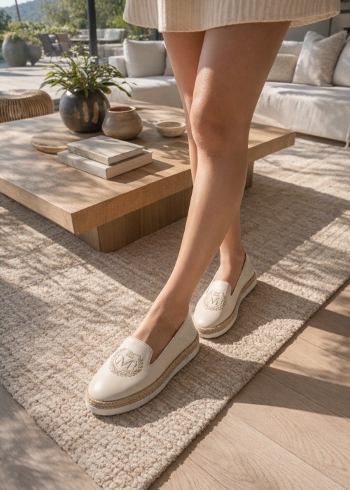 Białe baleriny damskie